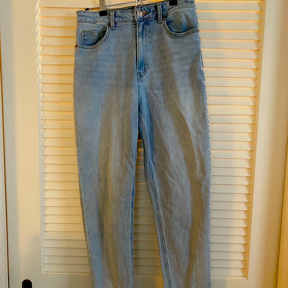 Vintage style high waisted jeans